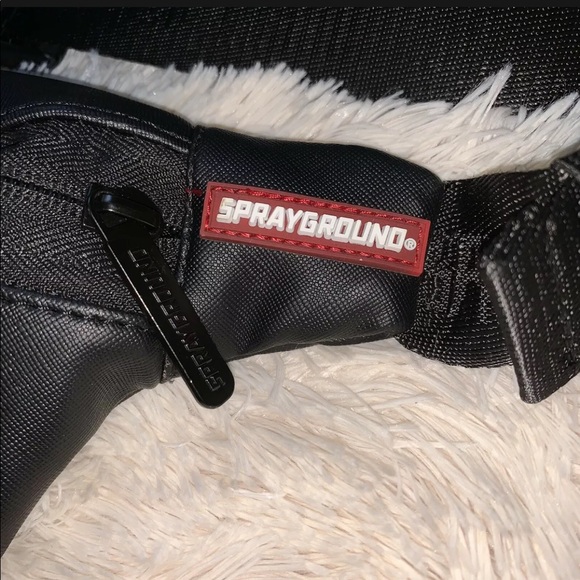 NWT SPRAYGROUND Crossbody Fanny Pack Cream Flame - Picture 8 of 11